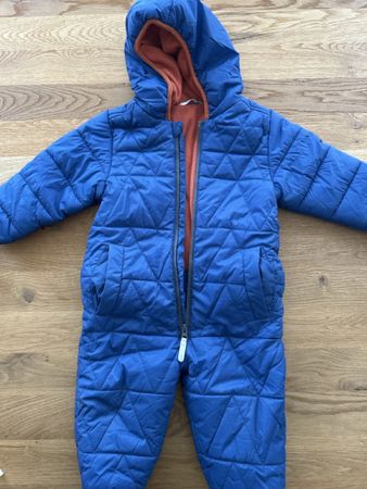 Overall blau mit Kapuze Grösse 86 gefüttert