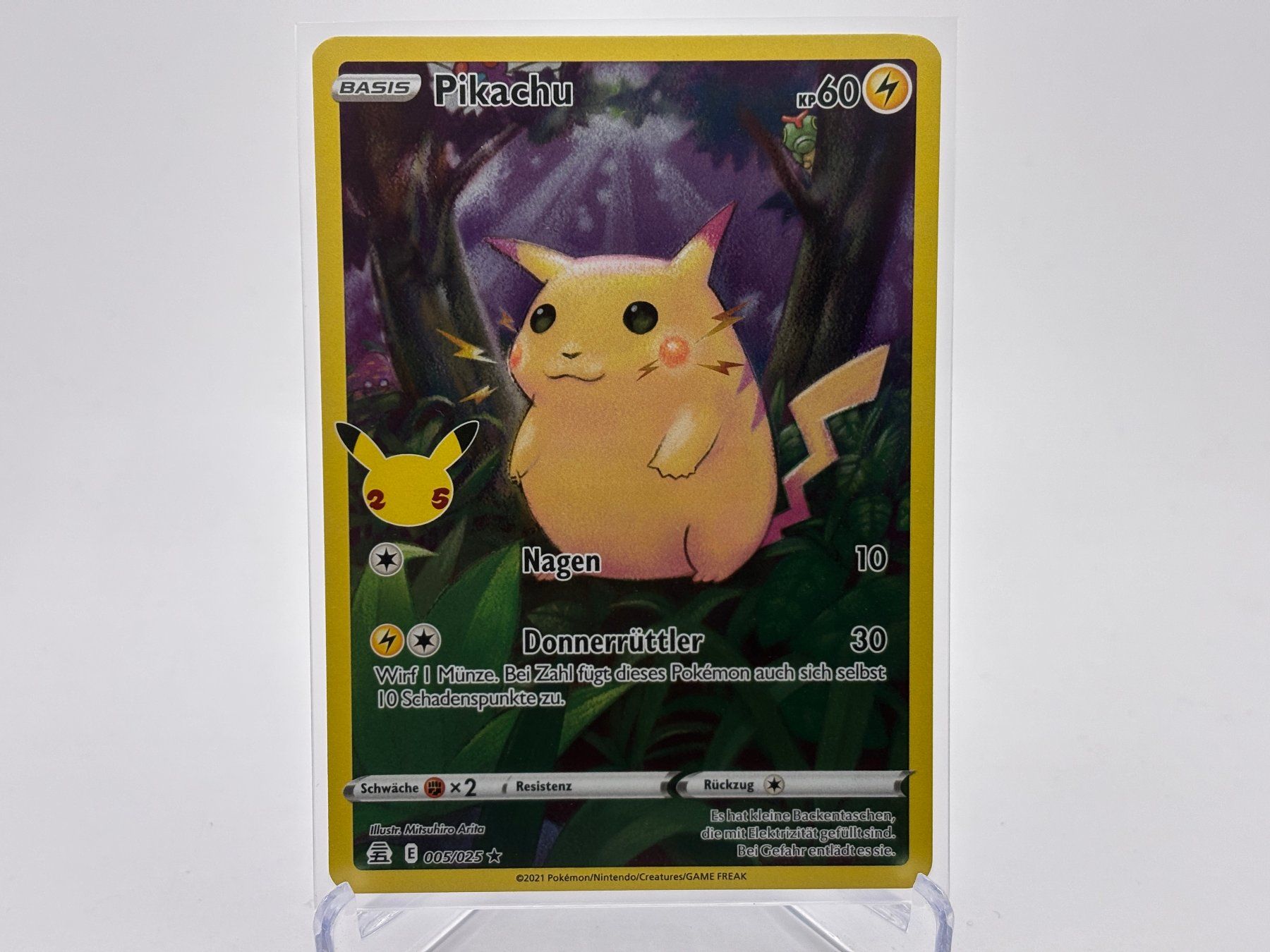 Pokémon Carte collezionabili: Celebrations - Pikachu  (CEL 5) - DE – Nuovo (secondo la descrizione) da Allschwil venduto da Bullach