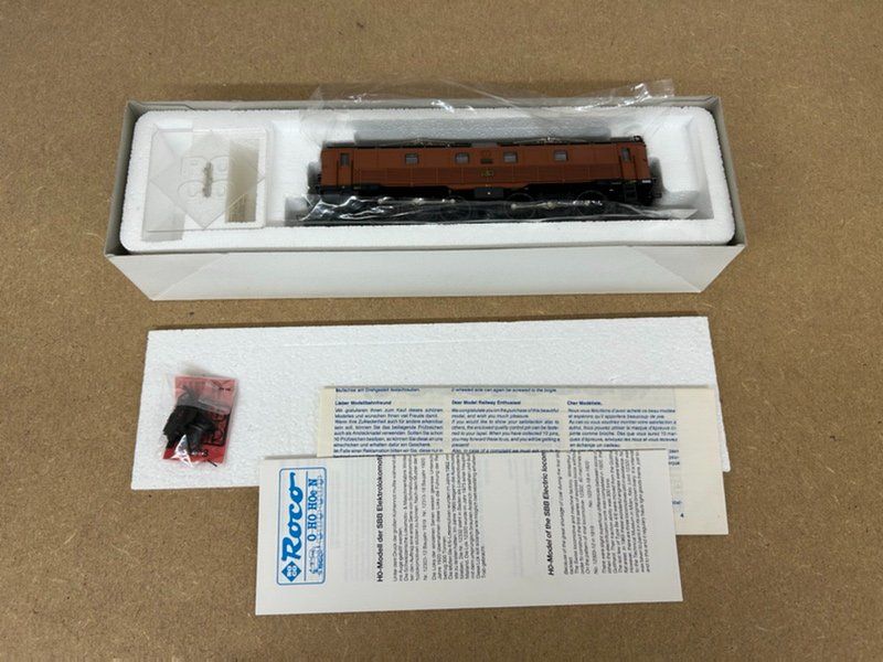 Märklin Modellini di ferrovie: Roco H0 GEPRÜFT 43926 Be 4/6 E-Lok analog SBB – Nuovo (secondo la descrizione) da Büsserach venduto da ModellbahnDepot 6