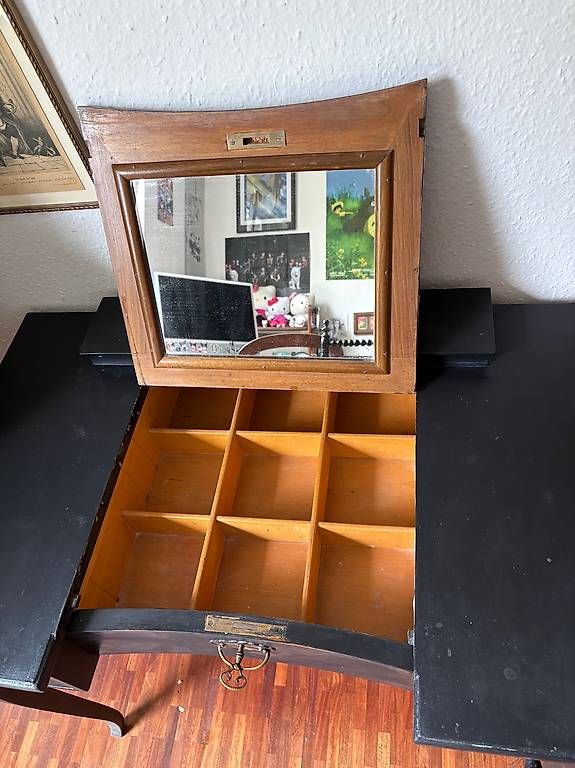 Tavoli da trucco: Coiffeuse  – Usato da Genève venduto da asi_7hpl 1