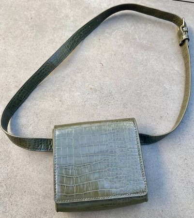 s.Oliver Umhänge- / Gürteltasche in Kroko Optik, Top Zustand