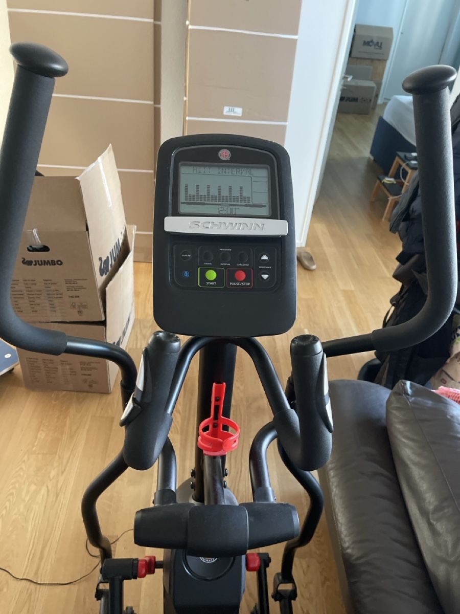 Schwinn Hometrainer: Schwinn Elliptical Cross Trainer – Gebraucht aus Luzern von Igor76 1
