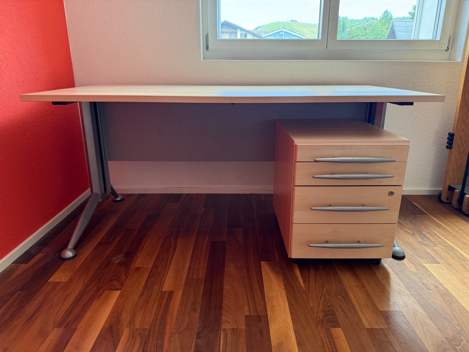 Scrivanie: Pult / Schreibtisch 160x80 cm mit passendem Roll-Korpus – Usato da Einsiedeln venduto da Eremit99 1