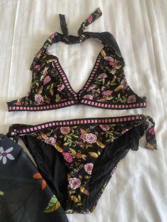 Bikini Vacance Italiane Gr. DE 44 mit Pareo