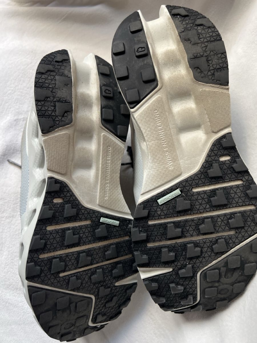 Herrenschuhe: On Cloudsurfer Trail Waterproof – Gebraucht aus Mörel von Emozia 5