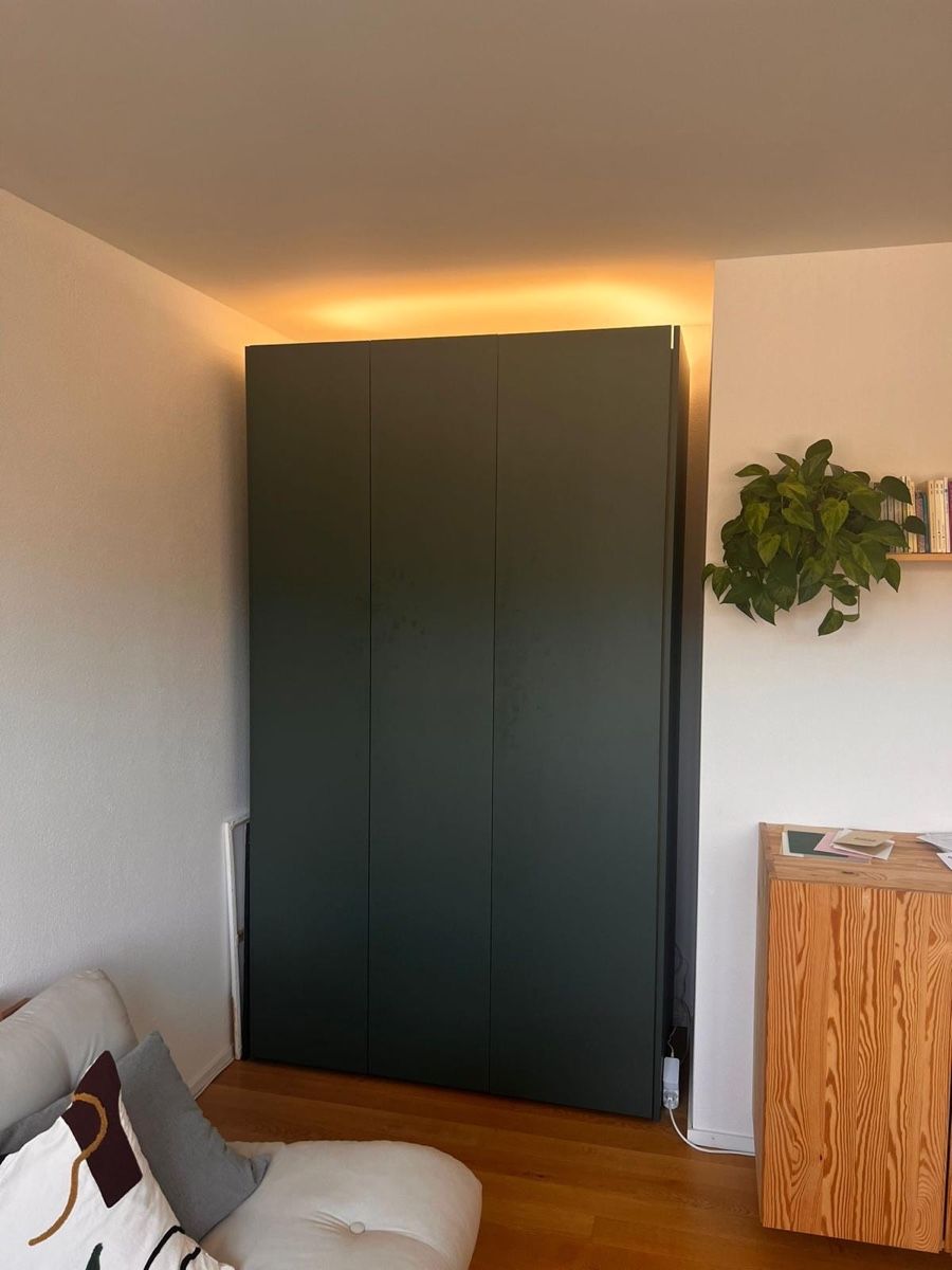 Armadi: Kleiderschrank – Usato da Schaffhausen venduto da mar_r2wk
