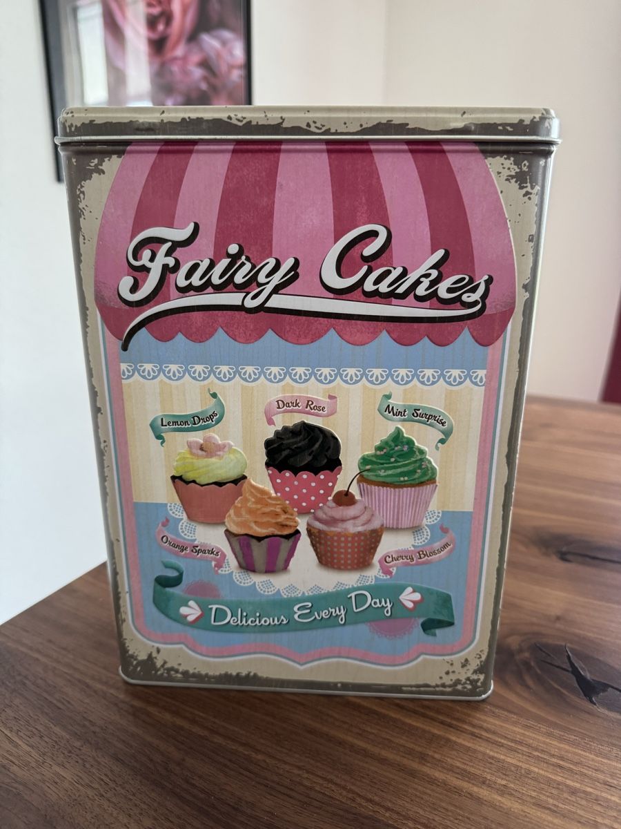 Barattoli: Retro Vorratsdose mit Deckel, Fairy Cakes – Nuovo (secondo la descrizione) da Dintikon venduto da sunshine1976