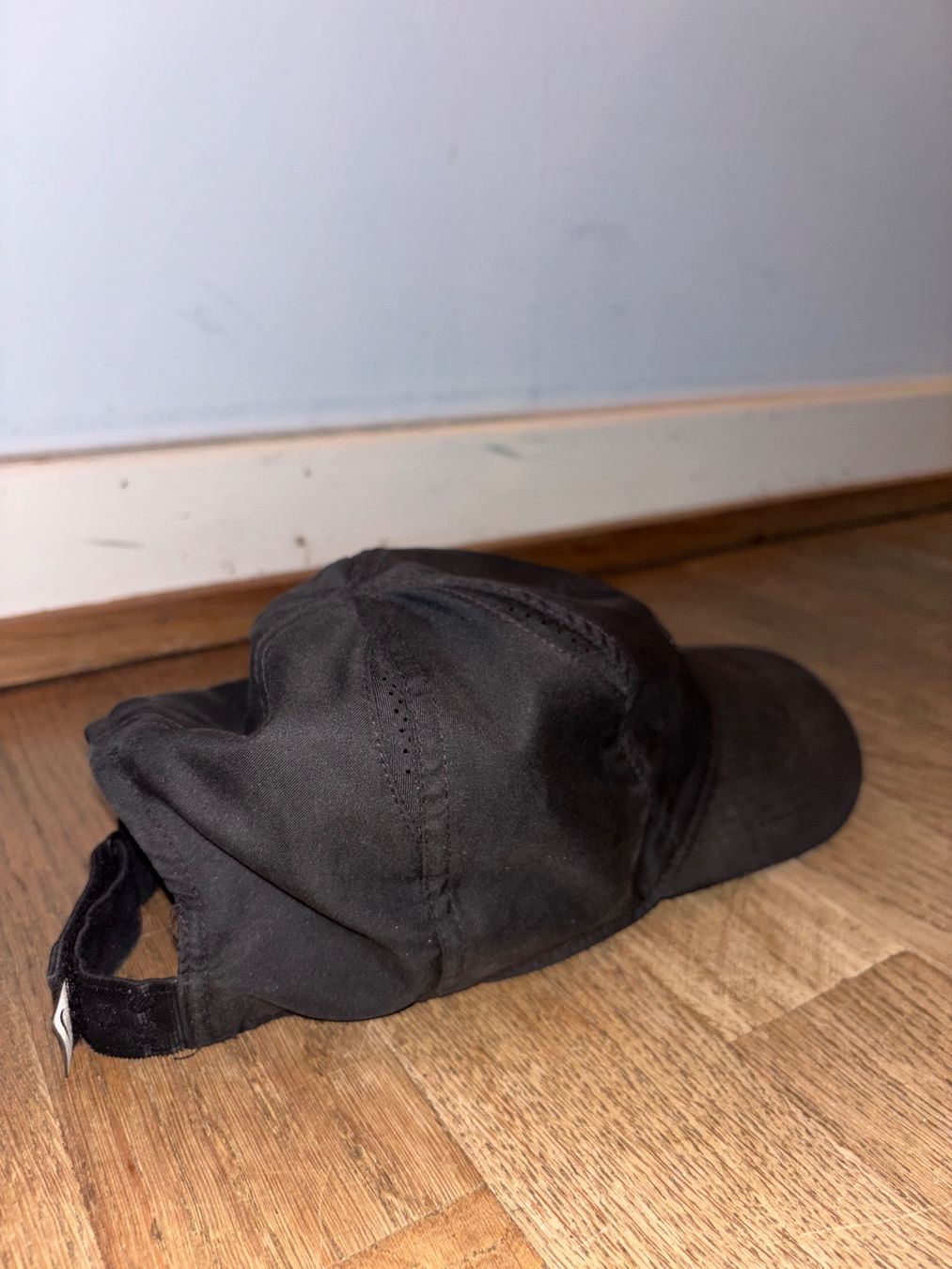 Copricapi, berretti & cappellini: Nike Featherlight Running Cap – Usato da Wetzikon ZH venduto da Spikeleo_ricard 3