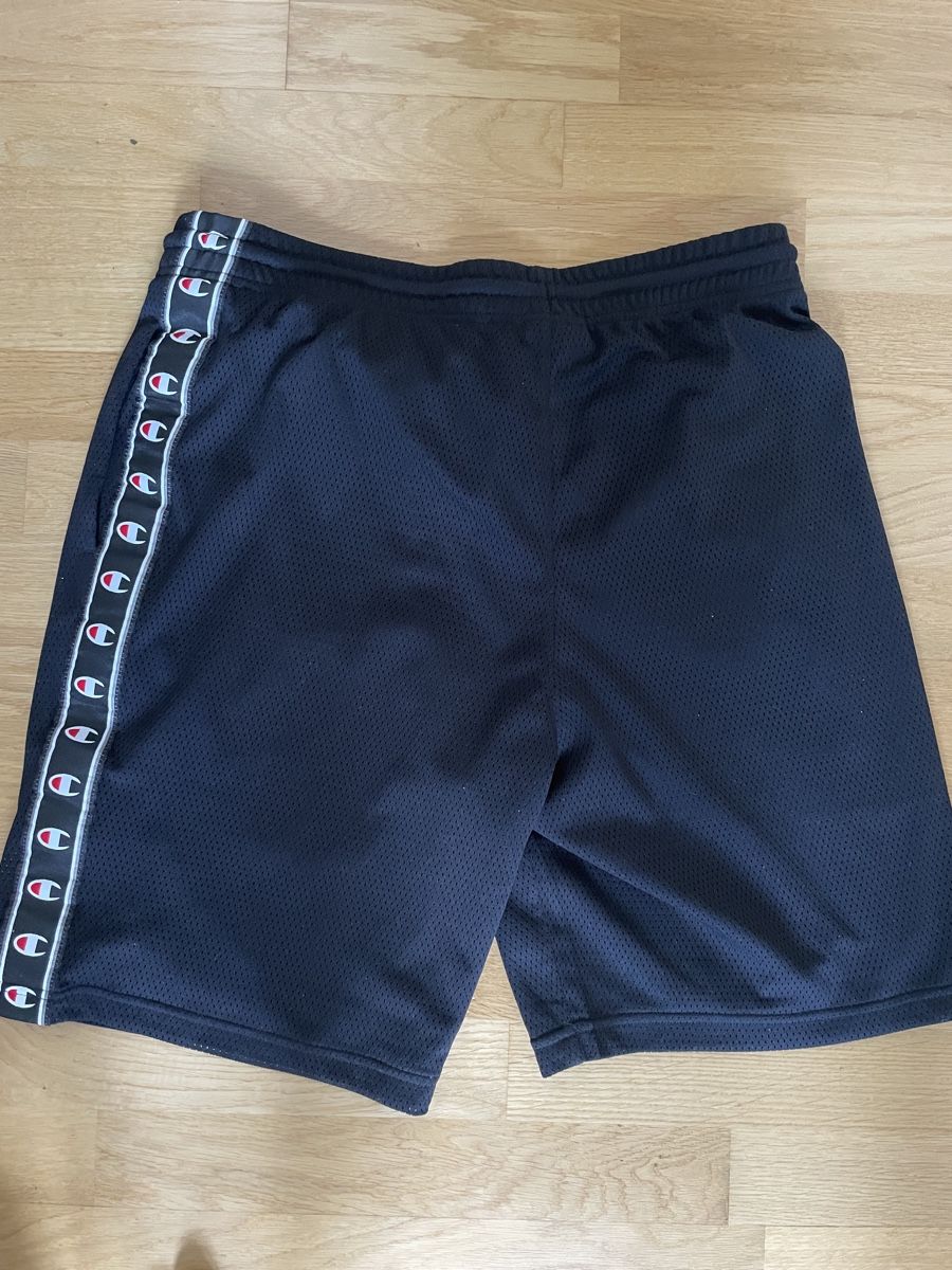 Champion Hosen: Champion Shorts L – Gebraucht aus Bern von pet_fry9 1