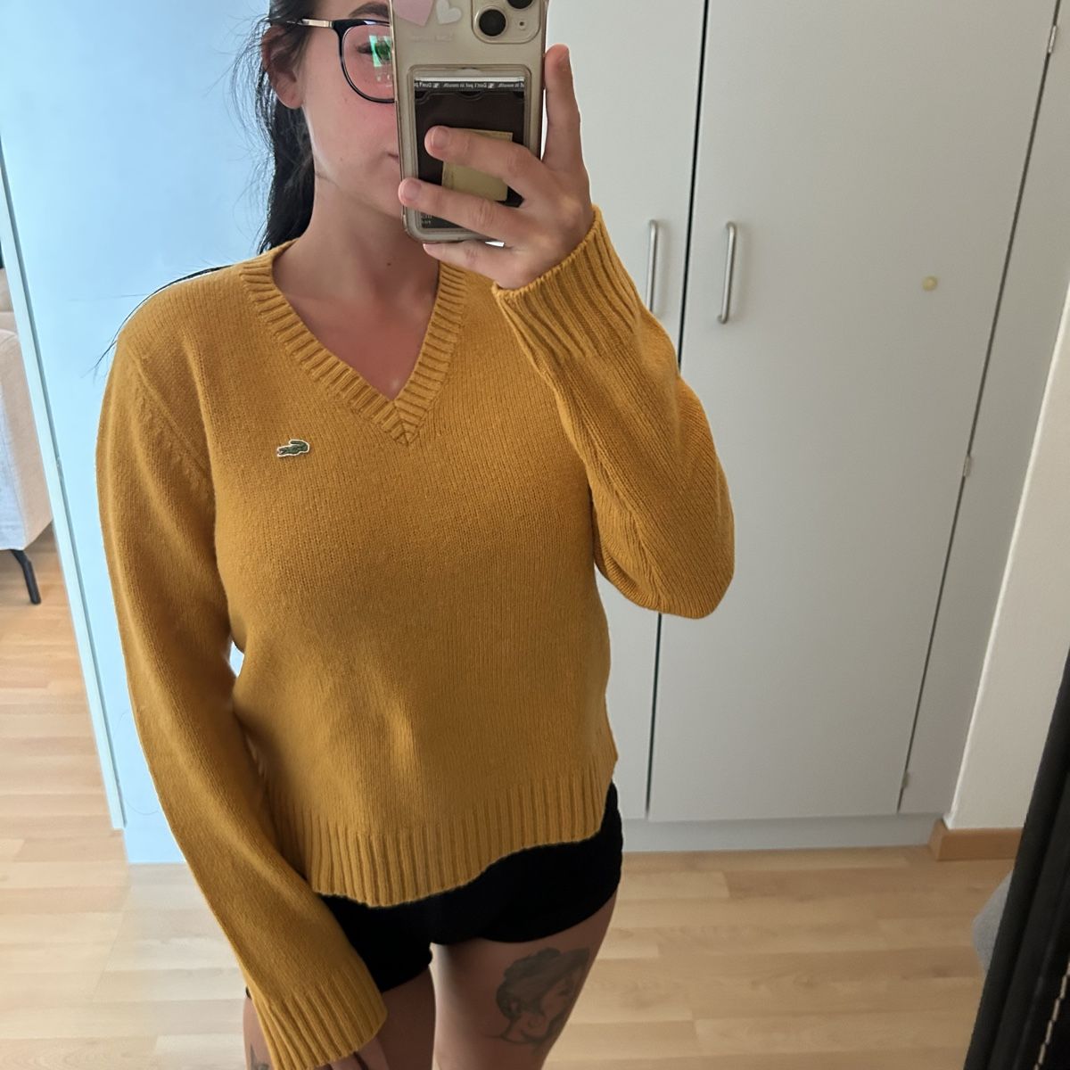 Lacoste Pullover & Sweatshirts: Lacoste Pullover V-Ausschnitt Grösse 38, eher 34-36 – Gebraucht aus Ebikon von luu_2x95 4