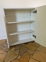 Weisses Regal mit Tuer und drei Einlegeboeden neu