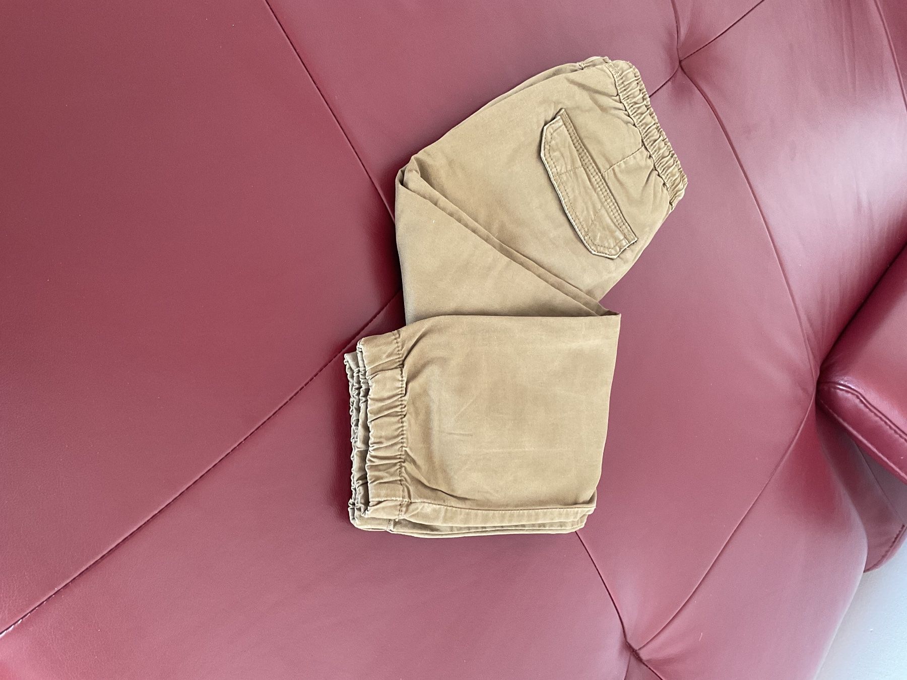 Pantaloni: Pantalons – Nuovo (secondo la descrizione) da Neuchâtel venduto da sta_7qfy 2