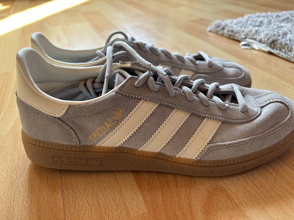 Scarpe da uomo: Adidas Spezial Grau Gr. 40 – Usato da Bern venduto da alina_1 1