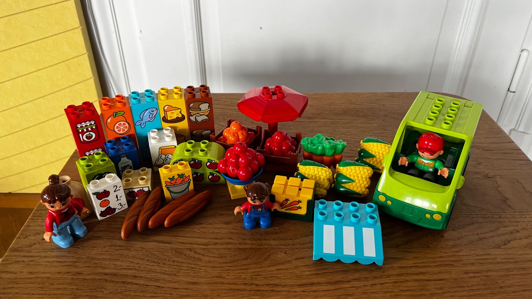Lego Figurines: Lego Duplo Marktstand Gemüse Auto – D'occasion à Ennetbaden par teo_yg9s 1