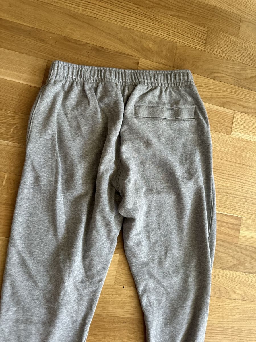 Nike Pantaloni: Nike Jogginghose /Trainerhose Gr:S – Usato da Erlinsbach SO venduto da dikaan 3