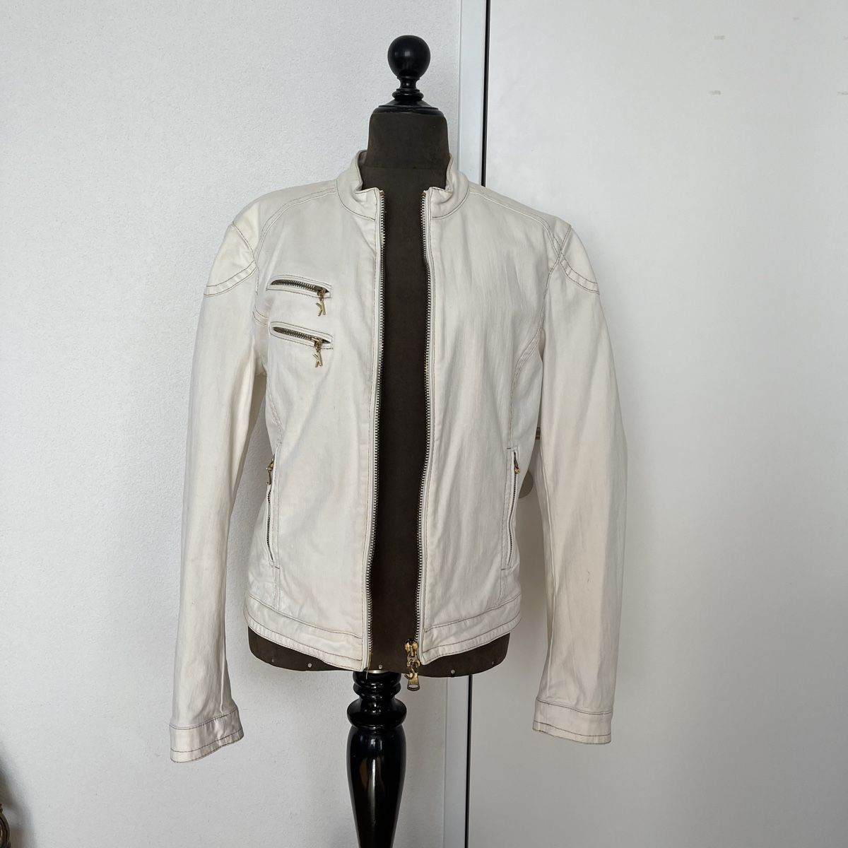 Calvin Klein Giacche: Calvin Klein Jeans Jacke – Usato da Zug venduto da saskia-chiara 3