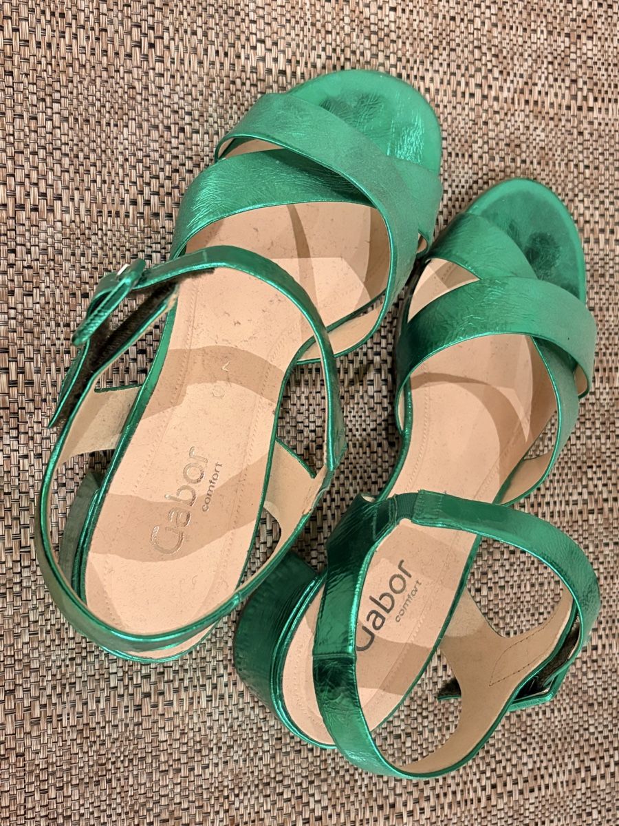 Gabor Scarpe da donna: Gabor Sandalen metallic Tannengrün – Nuovo (secondo la descrizione) da Zürich venduto da szw_lvm7