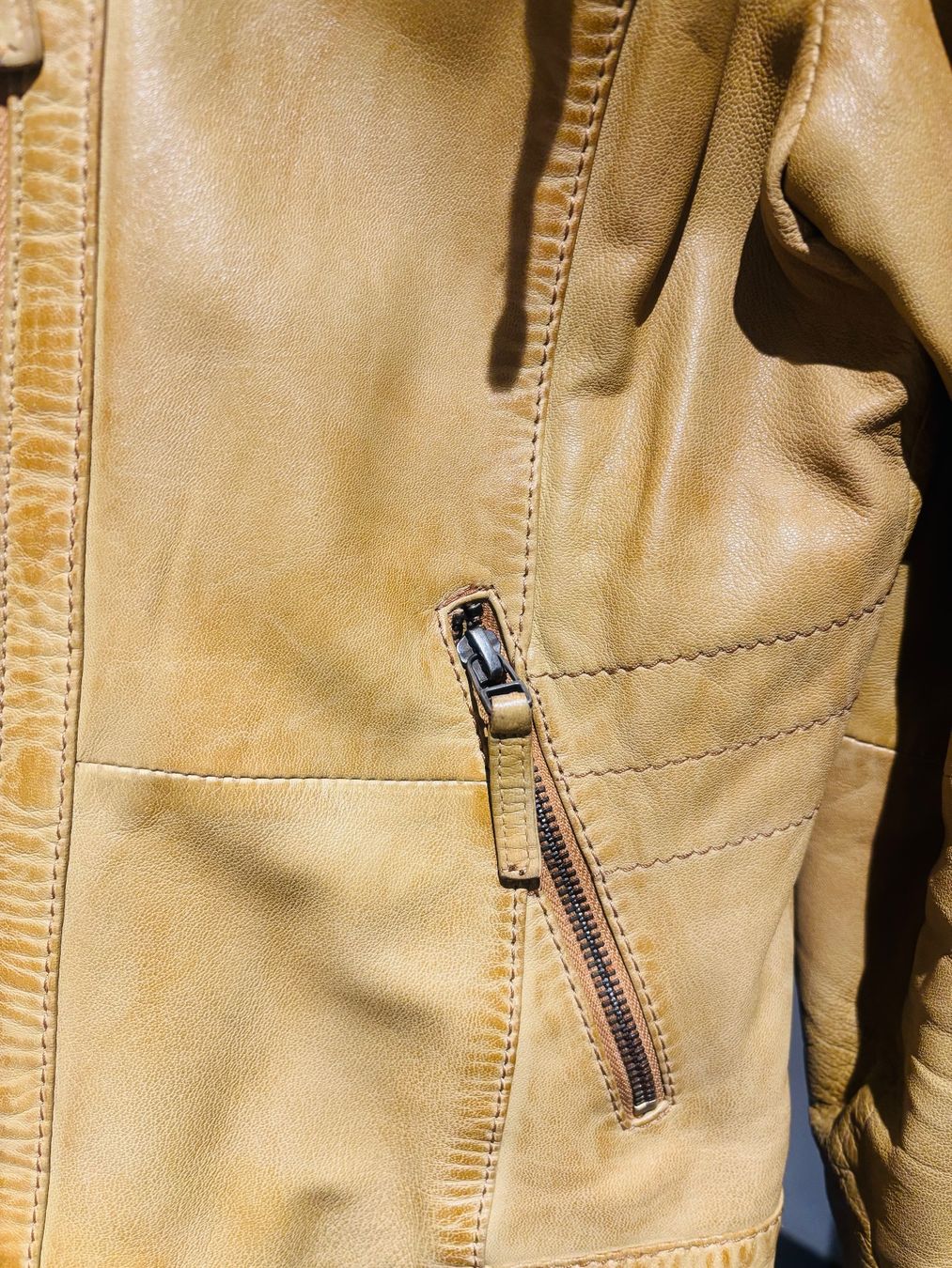 Giacche: Lederjacke Gr. M – Usato da Courtepin venduto da cor_6ty7 3