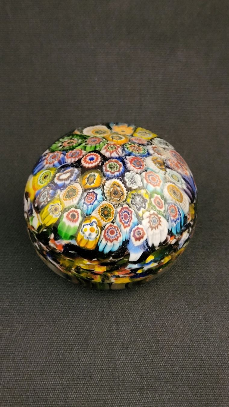 Murano Statuette: Paperweight Millefiori bunt – Usato da Basel venduto da spinne02 1