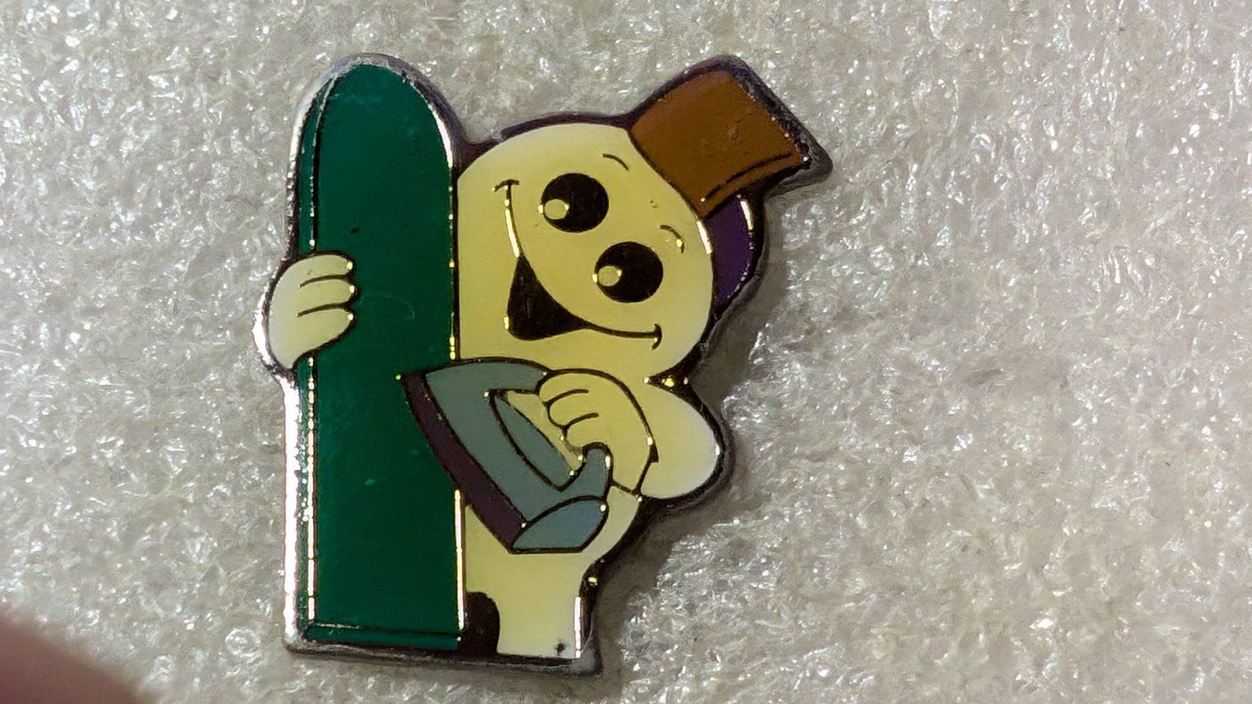 Plaketten & Abzeichen: Ansteckpin 167: Maga Bio – Gebraucht aus Oppligen von Pin-Fall-Shop
