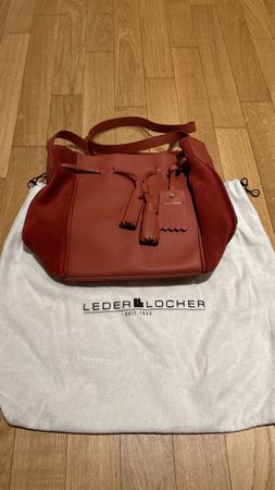 Longchamp Penelope Beuteltasche Echtleder