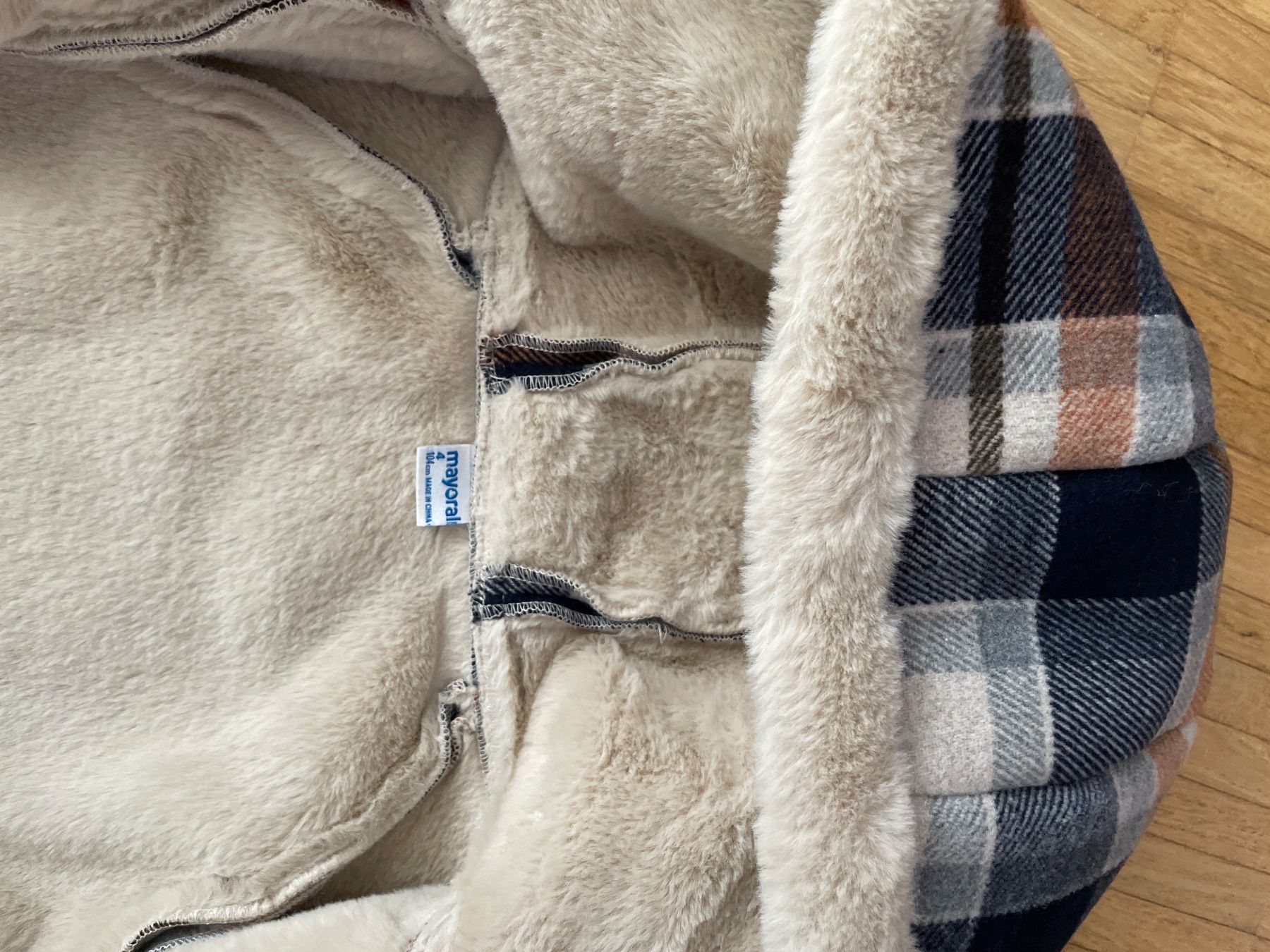 Mayoral Jacken & Mäntel: Winterjacke Mayoral, 4 Jahre, Kariert mit Teddyfutter – Gebraucht aus Brüttisellen von Setri 1