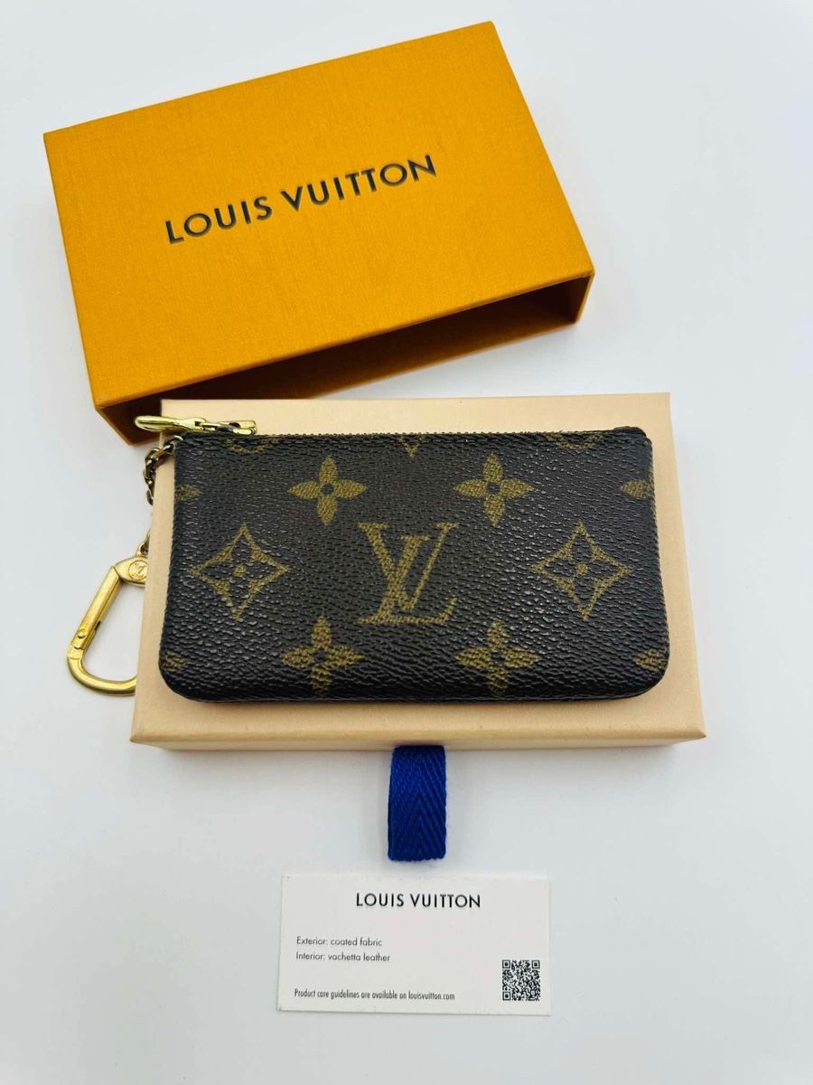 Louis Vuitton Portefeuilles: Ab1 fr, Louis Vuitton Key pouch – D'occasion à Widnau par Pukpan_99