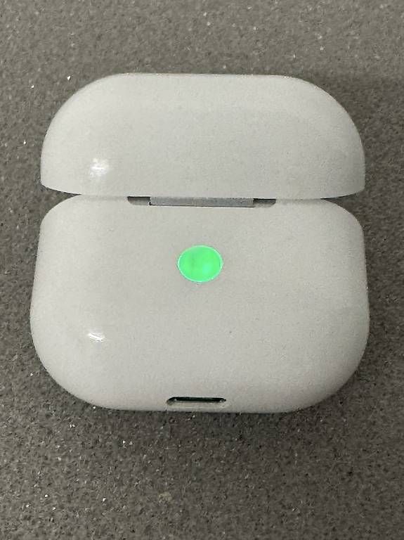 Cuffie: Lenovo Wireless Kopfhörer – Usato da Niederbipp venduto da Mikhsap 1