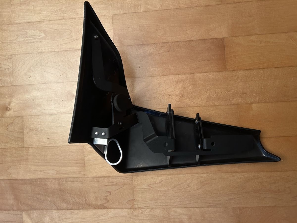 Yamaha Tutti i ricambio per moto: Sidewinglets für  Yamaha MT09 – Usato da Münchenbuchsee venduto da Isap06 2