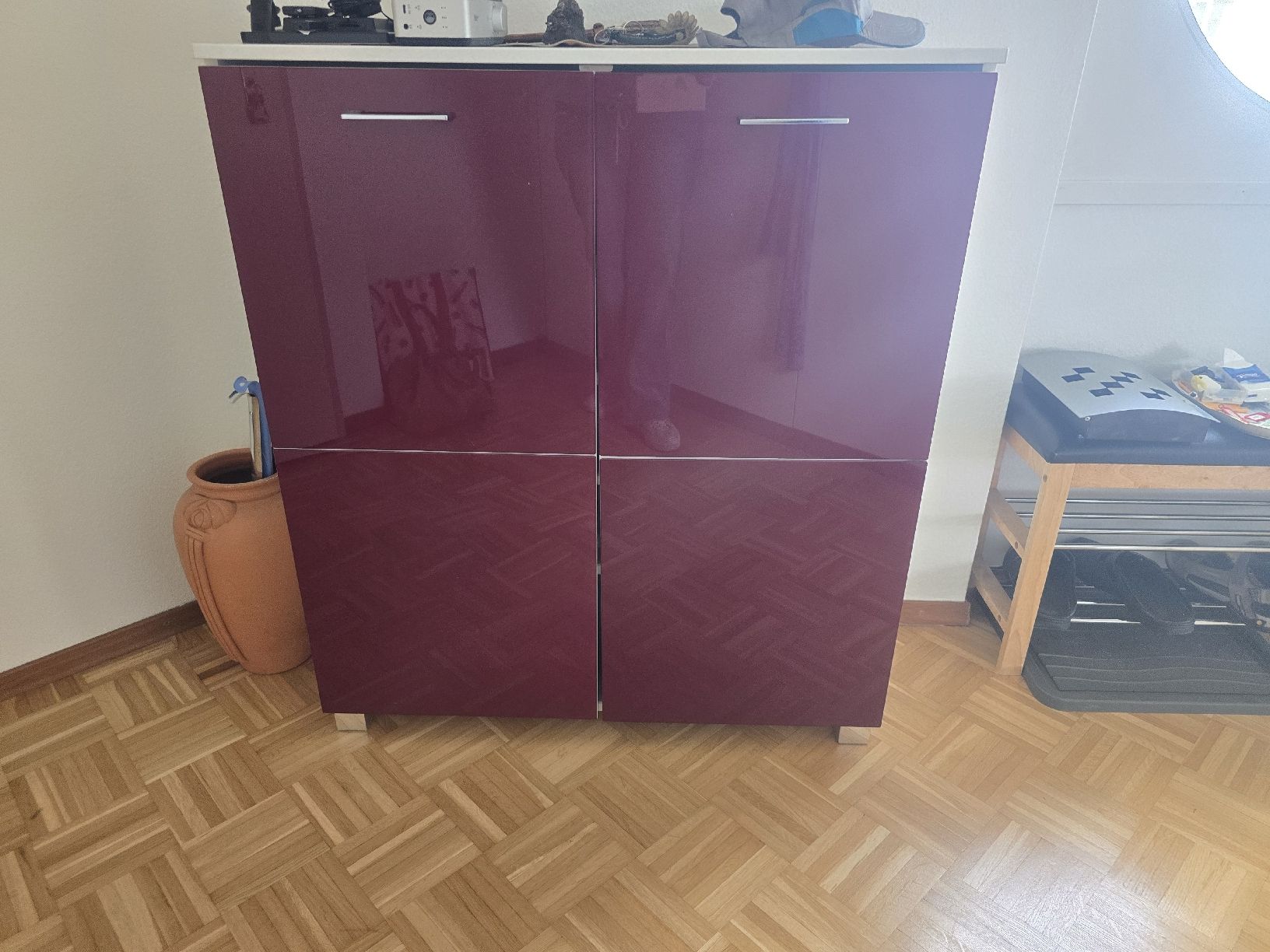 Armadi: Sideboard dunkelrot Hochglanz – Usato da Kriens venduto da faebri