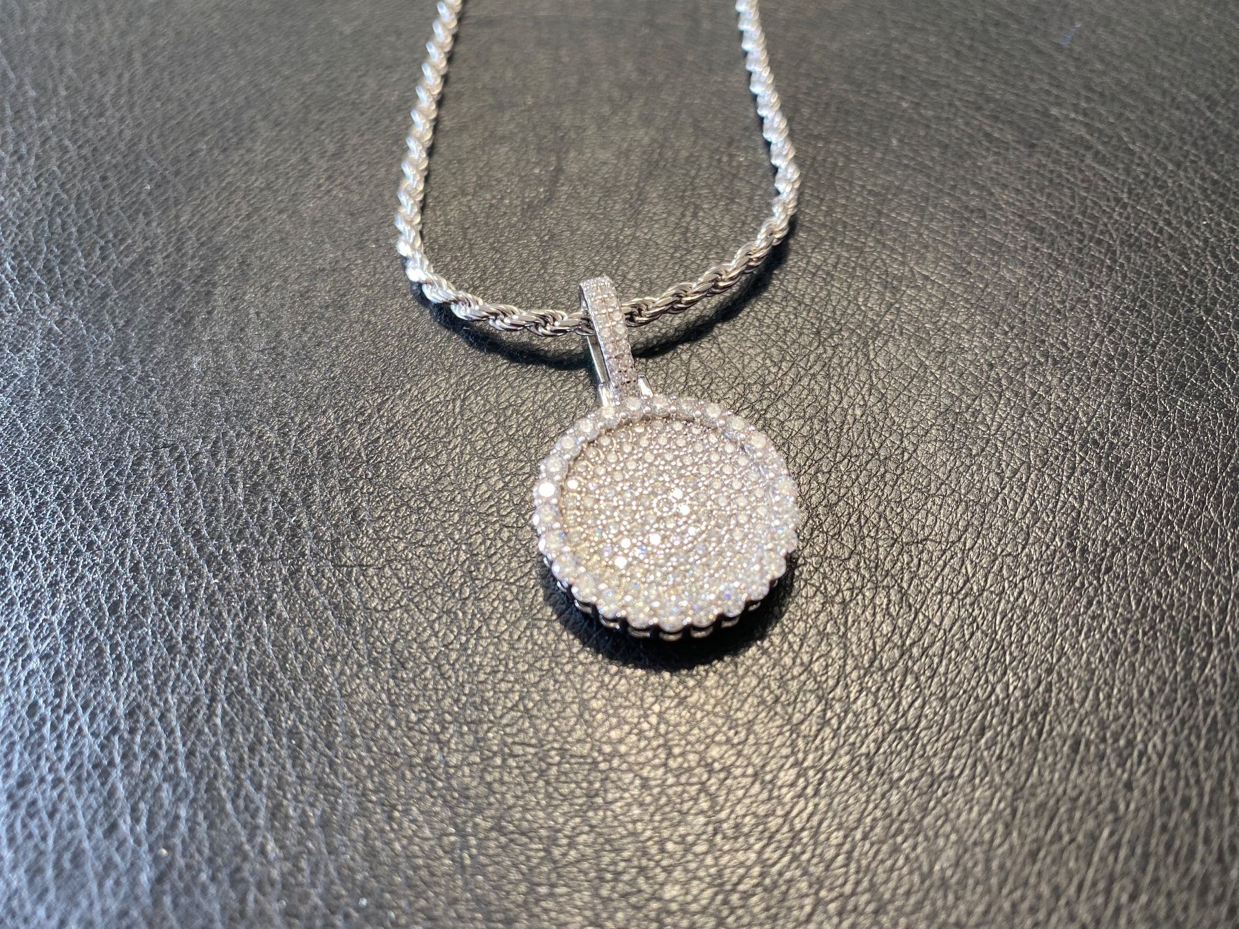 Ketten: Chaine Pendentif collier Argent Moissanite – Neu und originalverpackt aus Bottens von 2Lens 1