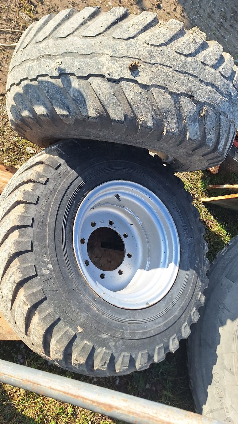 Pneumatici & Ruote complete: Komplettrad mit Felge 2 Stück – Usato da Wolfertswil venduto da steyr8070 6