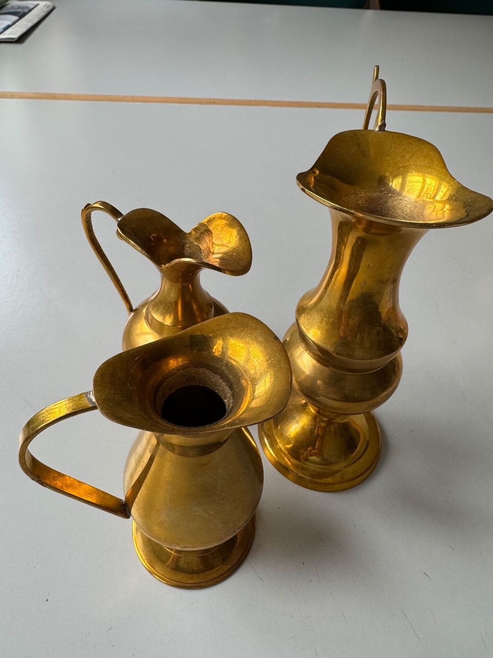 Vasi & Recipienti: 3 antike Messing Vasen / Krug Deko – Usato da Neftenbach venduto da Rose40