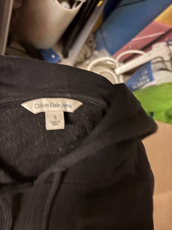 Maglioni & Felpe: Calvin Klein hoodie – Usato da Oberdiessbach venduto da shan26 2