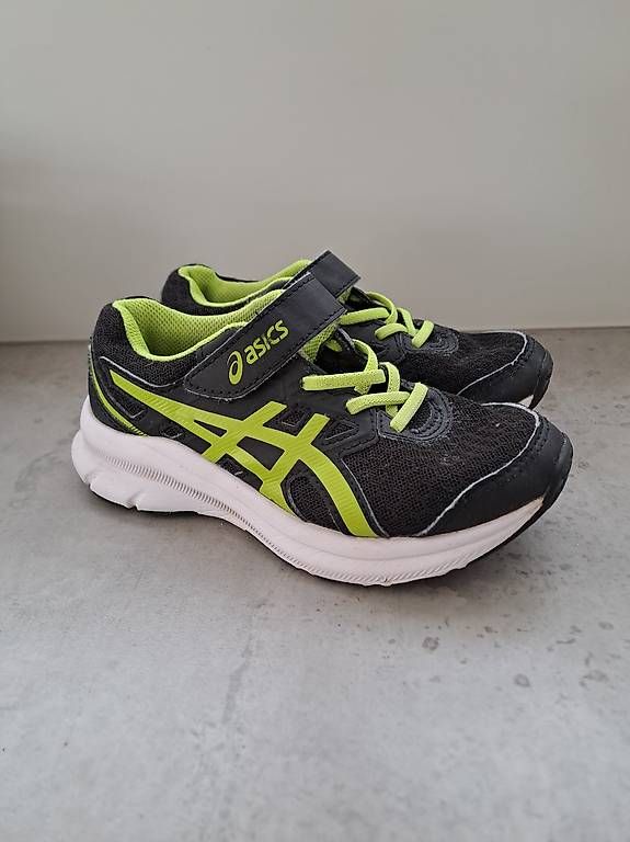 Scarpe per ragazzi: Asics Sneakers (Gr. 31.5) – Usato da Stein AR venduto da foxtown2
