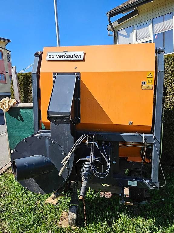 Toutes les machines: Ladewagen / Laubsauger – D'occasion à Unterägeri par subi59 1