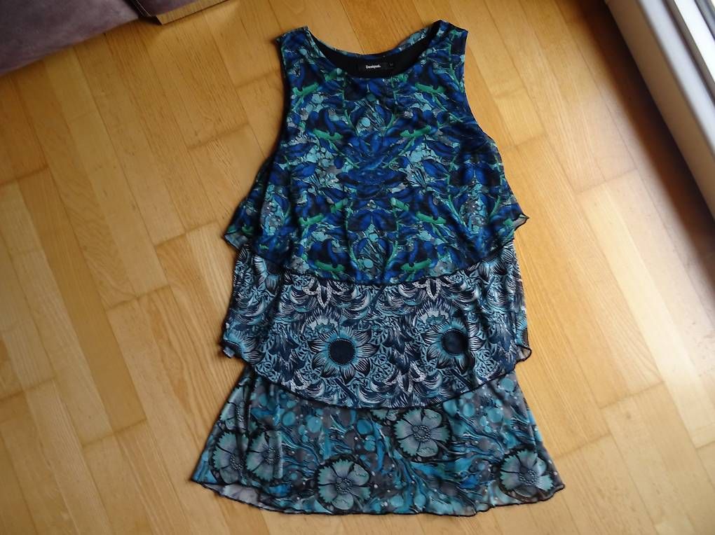 Desigual Robes: Desigual Kleid – D'occasion à Niederbipp par PiaZ01