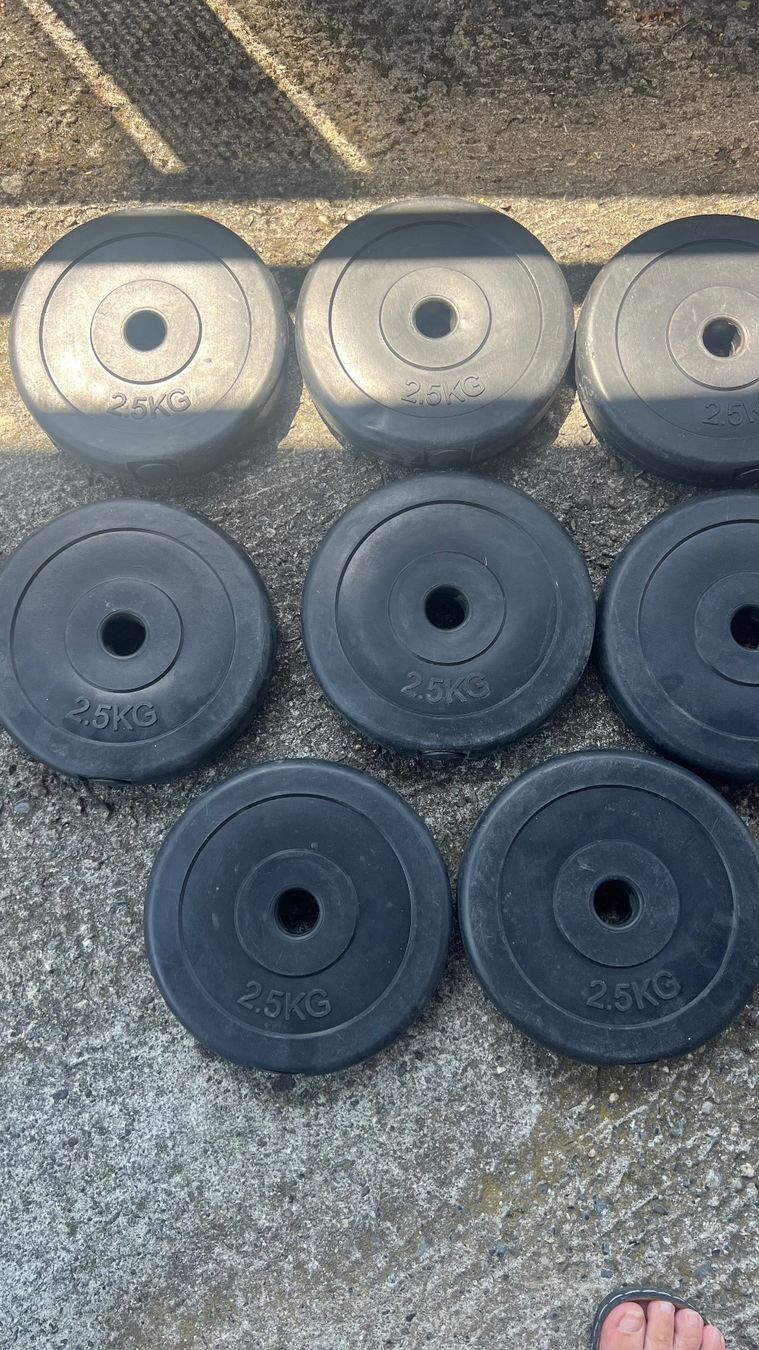 Hanteln & Gewichte: Kompl. Gewichtsscheibenset  25 kg – Gebraucht aus Schübelbach von Dolly990_2 1