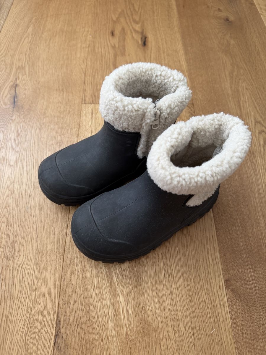 Zara Schuhe für Jungen: Zara Kids - Stiefel, Gr. 28 – Gebraucht aus Interlaken von fbnscl 2