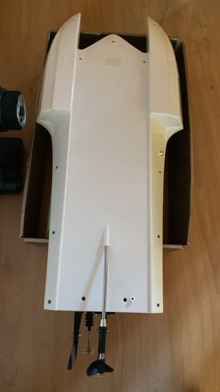 Modellismo RC: Rc-Boot mit Fernbedinung und Akkus – Usato da Blumenstein venduto da Jon_k5xl 4
