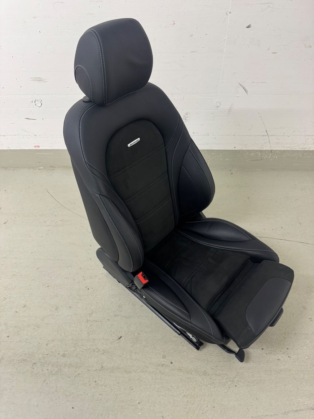 Autos: 2x Originale Mercedes C63 Sitze – Gebraucht aus Schlieren von S2K 2
