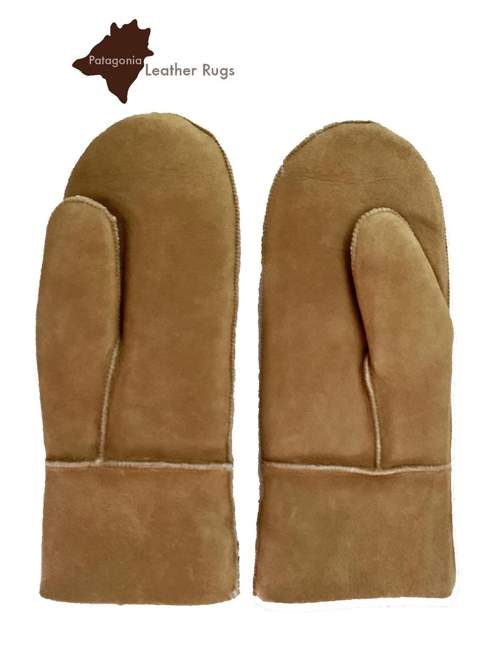 Guanti & manicotti: Handschuhe-Fäustlinge Lammfell Camel – Nuovo e nell'imballaggio originale da Arbedo venduto da patagonialeatherrugs 1