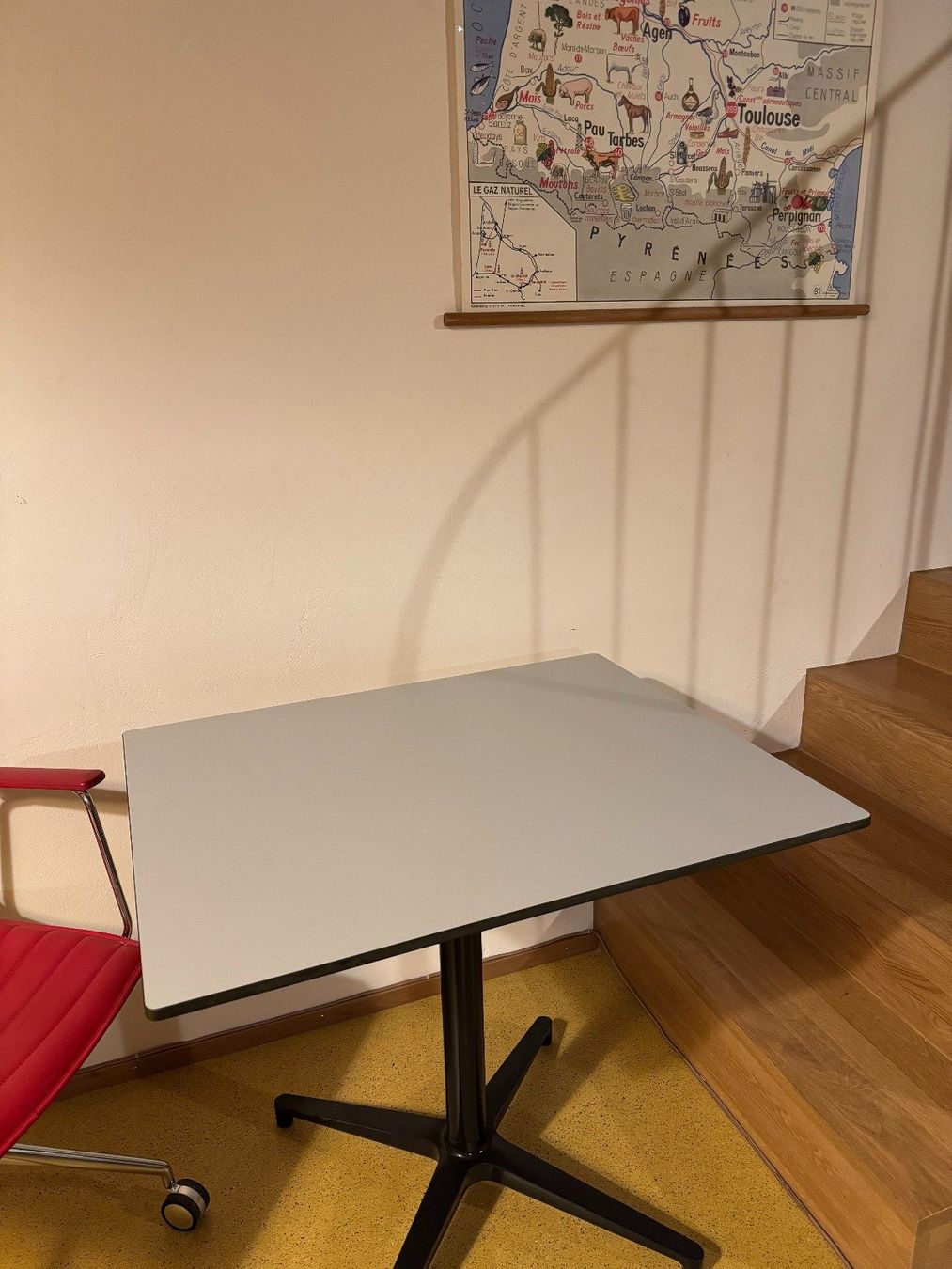 Vitra Tables: Vitra Bistro Table - Ronan & Erwan Bouroullec – D'occasion à Winterthur par norah81
