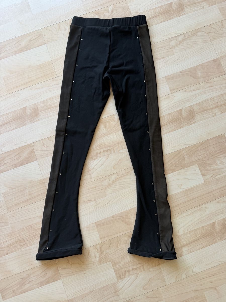 Pantaloni: Hose Eiskunstlauf Gr134 – Usato da Geroldswil venduto da Celebration03