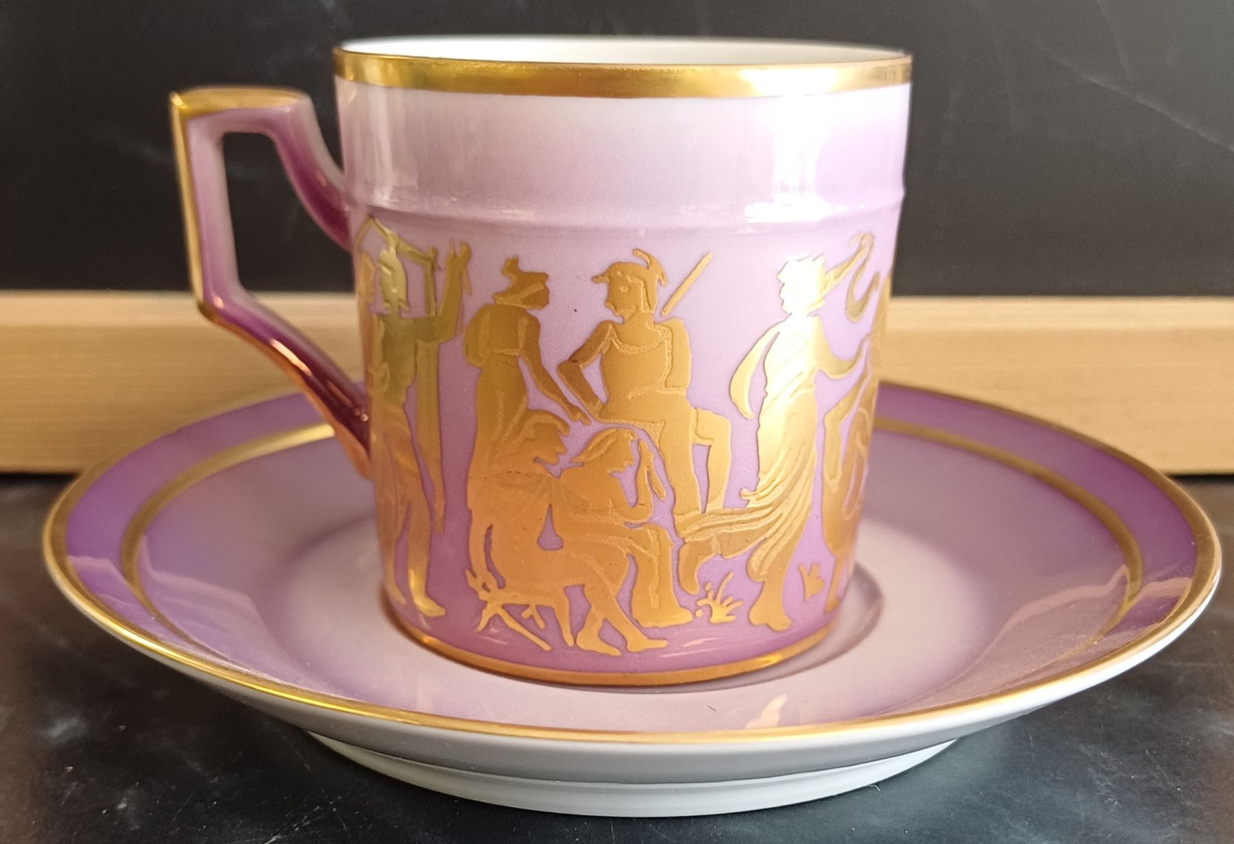 Tazze: Morbelli Tassen mit Gold – Usato da Merenschwand venduto da Brockinell 2