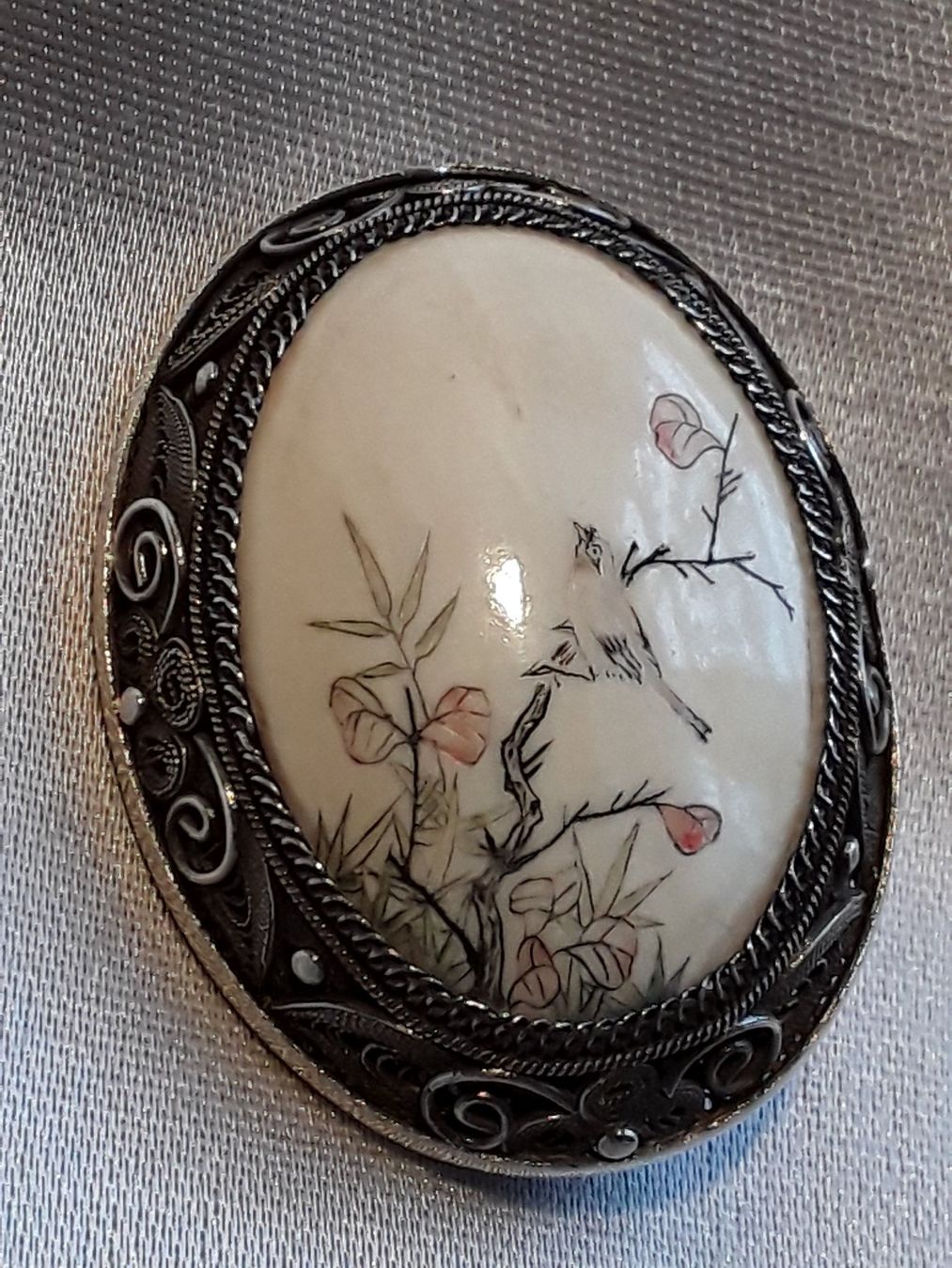 Broschen & Nadeln: Antike fein bemalte Silber Brosche CHINA, ca 1920 – Gebraucht aus Zürich von sanwit 4