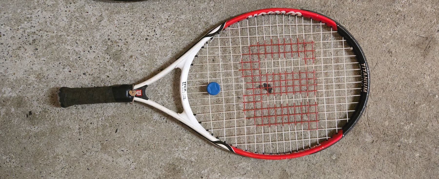 Wilson Schläger: Wilson Tennisschlssger Titanium, Top Zustand – Gebraucht aus Delémont von mvl_l76c 1