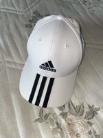 ✨White Adidas hat with black accents ✨