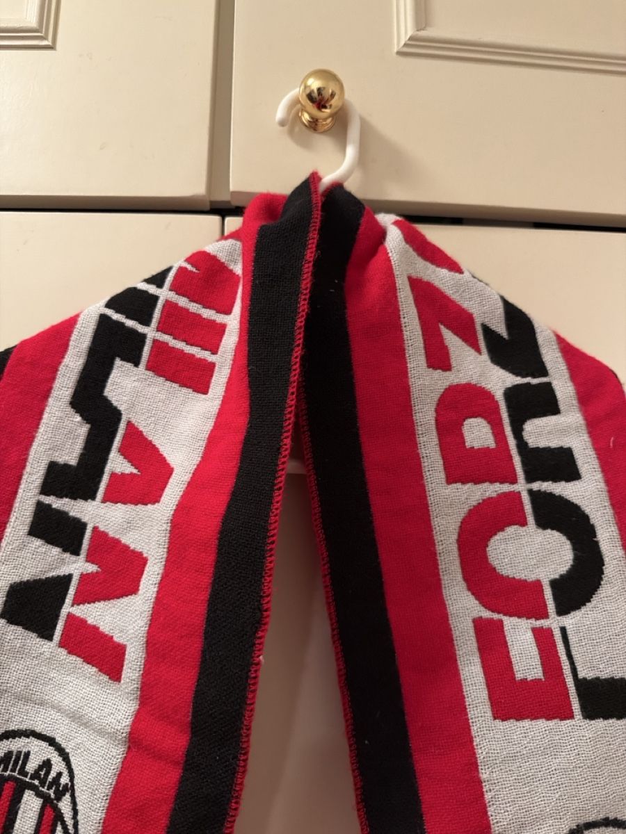 Foulards & écharpes: Écharpe AC Milan rouge noir blanc  – D'occasion à Lausanne par Pascal9999 2