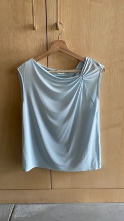 Sommerliches Blusenshirt in Hellblau aus Viskose, Gr. 32